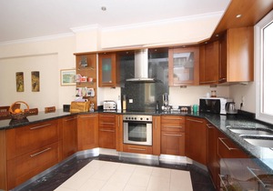 Lefkada Villa Mikros. Spectacular location & pool. Walk to beach. Mikros Gialos.