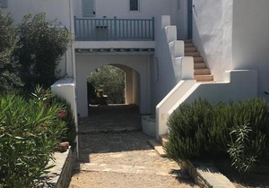 Lefkes Village House