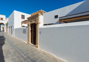 Lindos Amphitheater Villas and Apartments