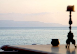 Luxury Hilltop Villa 200m from the Beach