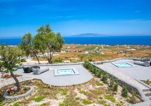 Luxury Santorini Villa | Villa Elysian Dyo | Private Hot Tub | Air Conditioning.