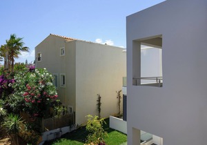 Luxury Suites | Modern Athina Suites In Platanias with Pool
