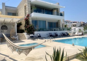Made of Blue luxury suites collection