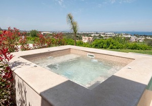 Maravilla Luxury Living - up to 3