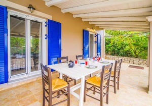 Markantonata Villa Sleeps 5 with Pool Air Con and WiFi