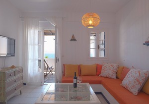 maya apartment sea front aparent in the center of ampelas paros