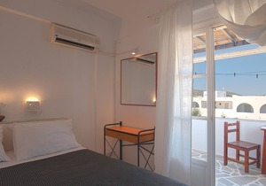 maya apartment sea front aparent in the center of ampelas paros