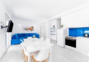 Modern & Central Apt in Athens