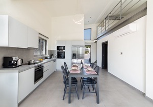 Pantheon Luxury Villas - Villa Athina