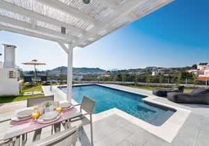 Pantheon Luxury Villas - Villa Athina