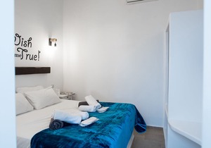 Paradiso Panormos Villa