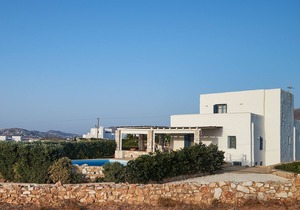 Parasporos Paradise Villa, quiet luxury villa, private pool, walk to beach