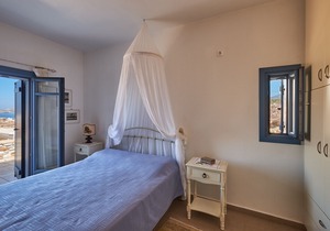 Parasporos Paradise Villa, quiet luxury villa, private pool, walk to beach