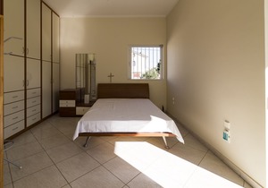 Peaceful Relaxation Villa. 8 Guests, Big Parking, Big Exterior