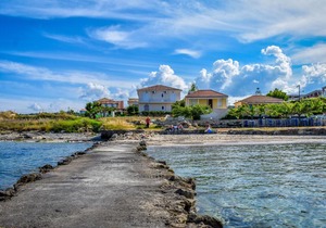 Pelagion II Sea Coral - Beachfront holiday home