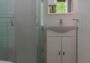 Perivoli Stone house