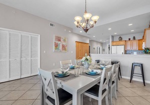 Pet Friendly! Waterfront, Pool, Hot Tub, Free Parking & Free Activities! ~ 403 Harborview Grande in Clearwater