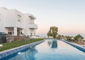 Posh Holiday Home in Gennadi with Shared Swimming Pool