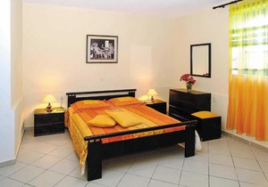 Prinos Villa Sleeps 4 Air Con WiFi