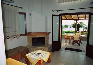 Quiet Beachside Spacious Bungalows + Amazing Seaview + Pool