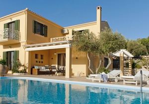R 248 3 bedroom Grand Villa with Private Pool and BBQ, Ionian Sea Views Breakfast Inc