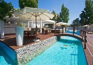 Rhodes Premium Suite, romantic Private Jacuzzi
