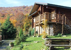 Sfendamos Wood Village