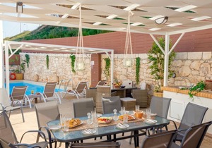 Sky Beachfront Villa with private pool