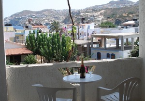 Spacious Apartment Next to the Beach
