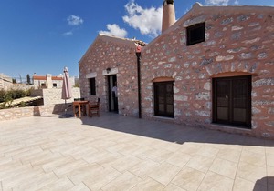 Stone built apartment w mezzanine,Olive Grove,Near Beach,Mani 5