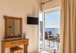 Studio Apartments Swimming Pool and sea view on Pelekas Beach