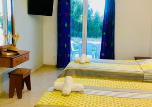 Studio Banos Apartments and Swimming Pool