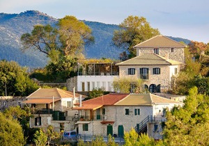 Stylishly renovated stone villa w/fantastic sea view