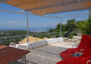 Stylishly renovated stone villa w/fantastic sea view