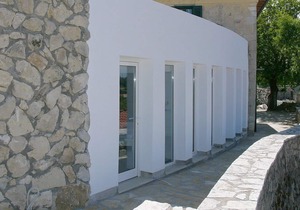 Stylishly renovated stone villa w/fantastic sea view