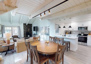 Sunriver Getaway with Access to Exclusive Golf in Sunriver