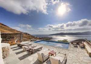 Super Private Villa With Large Pool And Real Infinity Sea View
