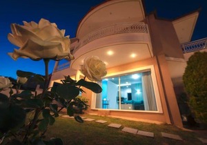 Thalassa Seaside Retreat-Bespoke Luxury Home