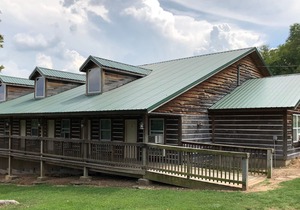 The Meadows Lodge is a Hotel style lodge with 8 rooms and 2 suites available. in Eucha