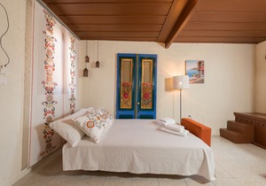The Neighborhood- Maisonette 4