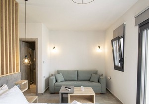 TheaSea Luxury Suites- Studio Suite 2