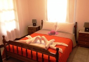 Traditional Villa with Wifi and Air Conditioning at only 150m from the Beach !