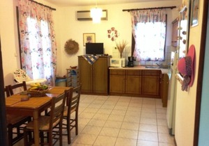 Traditional Villa with Wifi and Air Conditioning at only 150m from the Beach !