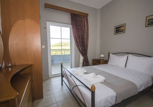 Traditional Villa with Apartements in Olive Grove