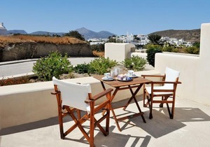 Tsakanos Home