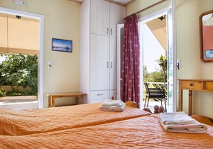 Tzivras Studio Apartment