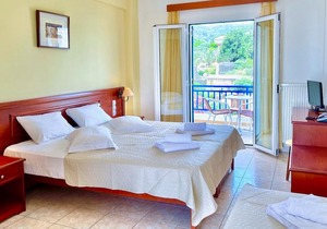 Venardos Hotel