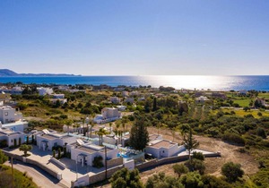 Villa ∙ 2 bedrooms ∙ 4 guests