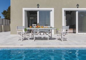 Villa Alonaki Bay