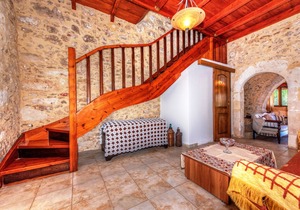 Villa Andriana - Traditional Luxury